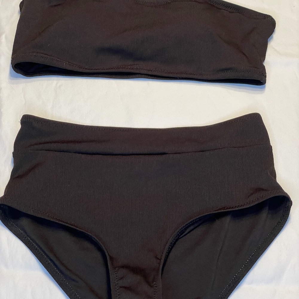 Ribbed Bikini Set